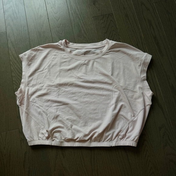 lululemon wide sleeve tee in pink - Picture 2 of 4